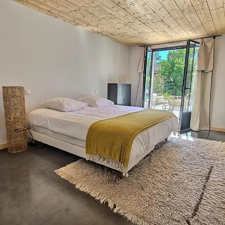La La Grange Villa *
